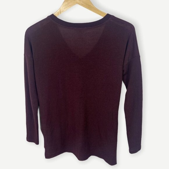 Aritzia Wilfred Sherbrooke Purple V-Neck Sweater Top Size XS Stretch Minimalist - Picture 3 of 12
